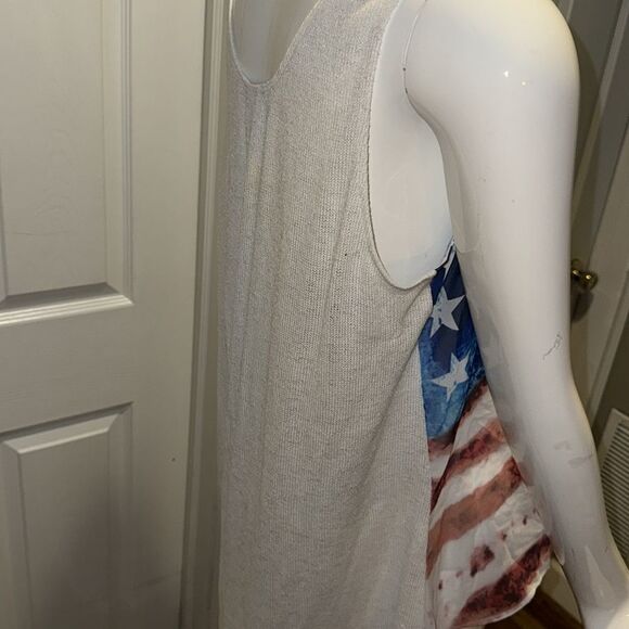 Venus stars and stripes lightweight sheer front tank - Picture 5 of 6